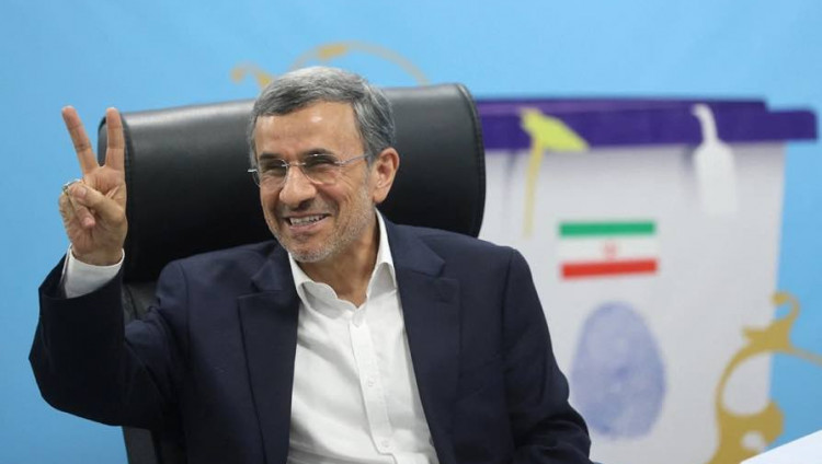 Обещавший уничтожить Израиль экс-президент Ирана Ахмадинежад зарегистрировался кандидатом на выборах