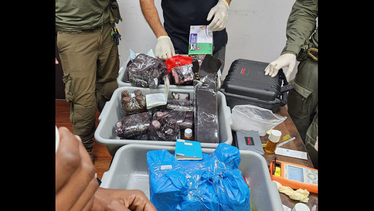 Трое сотрудников миссии ООН задержаны израильской полицией за контрабанду кокаина