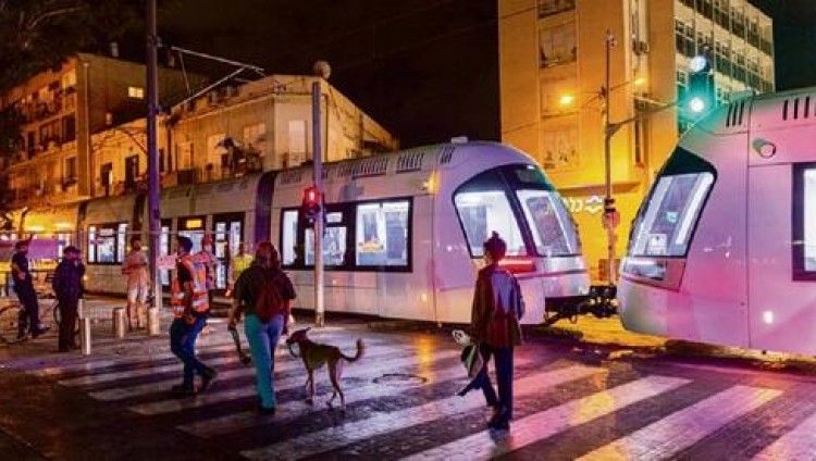 Тель-авивский трамвай будут охранять с собаками
