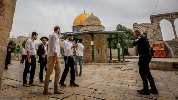 На Храмовой горе задержаны трое евреев, пытавшихся молиться