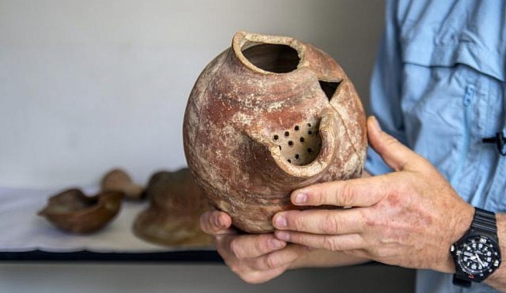 В Израиле нашли древнейшие следы социального употребления пива
