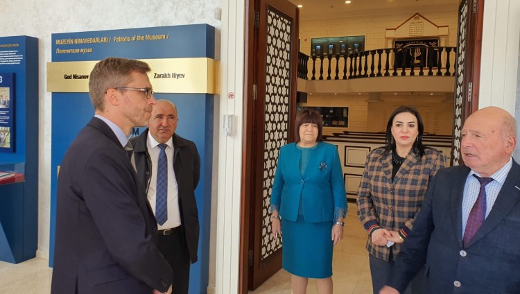 Посол Швеции посетил Музей истории горских евреев в Красной Слободе