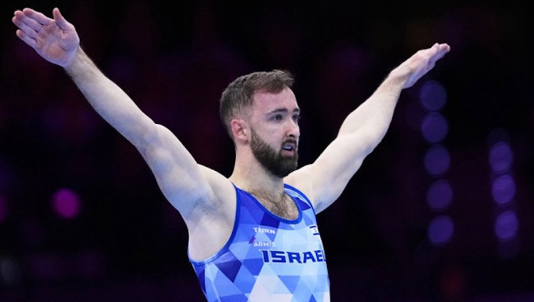 Артем Долгопят завоевал бронзовую медаль чемпионата мира по спортивной гимнастике