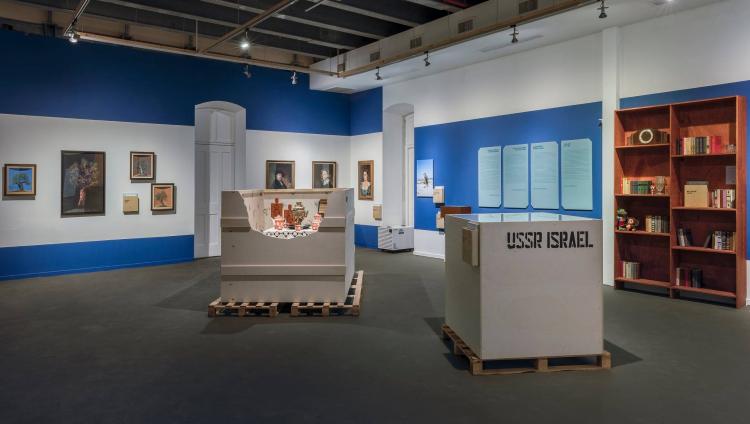 Выставка «Перестройка», посвященная 30-летию алии из России, открылась в Хайфе
