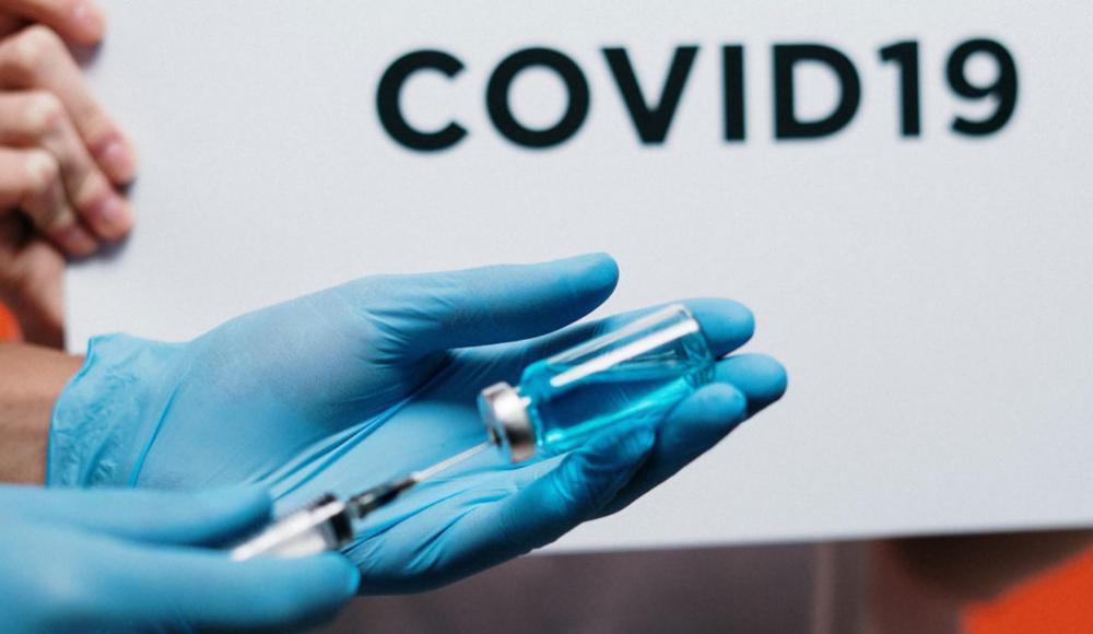Более 200 полностью вакцинированных израильтян заразились COVID