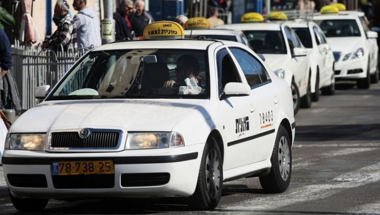 Министерство транспорта Израиля повысило тарифы на поездки в такси