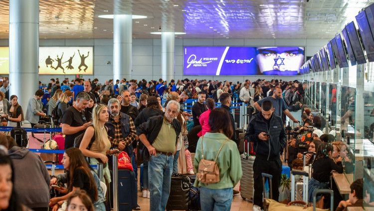 Отмены рейсов и рост тарифов нарушили пасхальные планы израильских путешественников