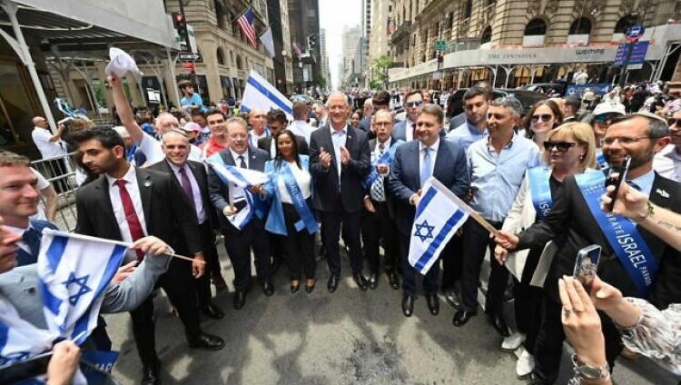 Израильские министры присоединились к параду в честь Израиля в Нью-Йорке