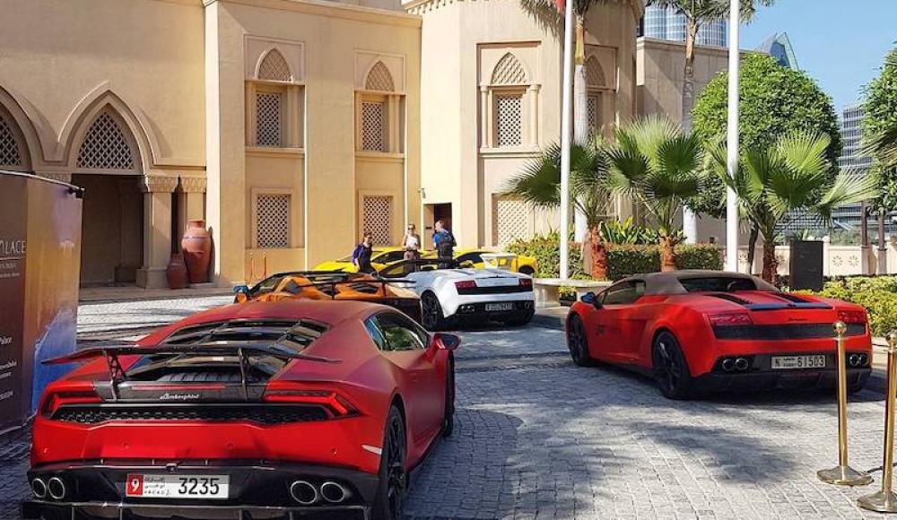 В ОАЭ израильтянина оштрафовали на $15 тысяч за проезд на красный свет на Lamborghini