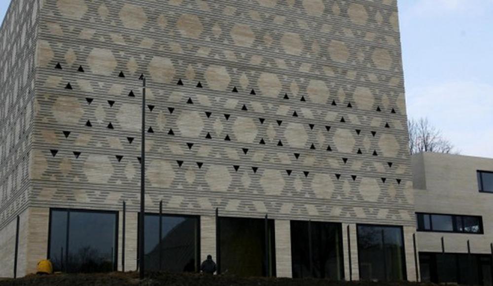 В Германии неизвестные обстреляли синагогу из пневматики