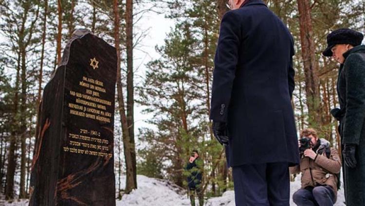 В Эстонии открыли монумент в память о жертвах Холокоста