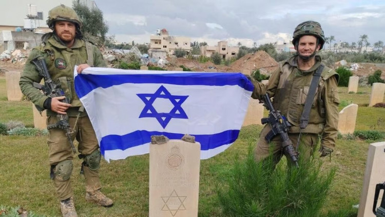 Бойцы ЦАХАЛа нашли в Газе еврейские могилы с магендавидом