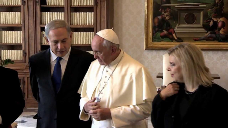 Сара Нетаньяху в письме папе Римскому попросила о содействии в освобождении пленников ХАМАС