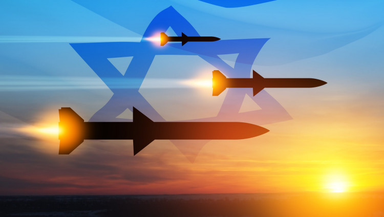 Массированная ракетная атака осуществлена на север Израиля