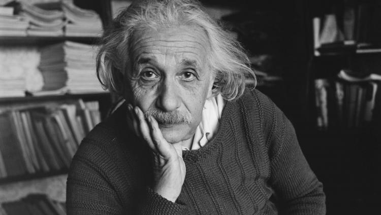 В письме Эйнштейна, выставленном на аукцион, описывается антисемитизм в США