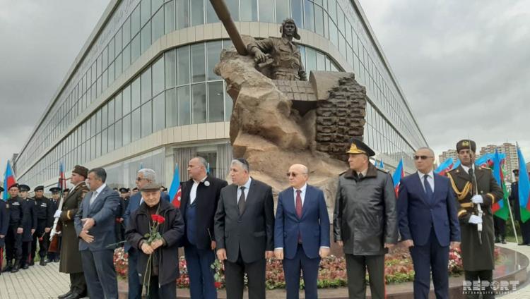 Памятник Альберту Агарунову торжественно открыт в Баку