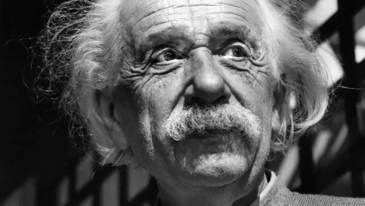 Сара Ахарони: «Эйнштейн был гением, но в его личности были и парадоксы»