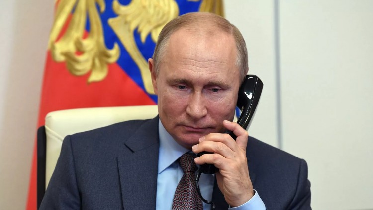 Путин обсудил с Беннетом ситуацию на Украине