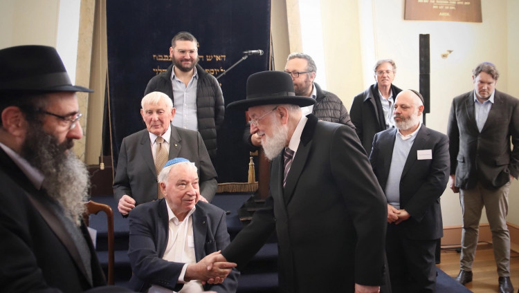 Состоялся визит бывшего главного раввина Израиля в синагогу Тасмании