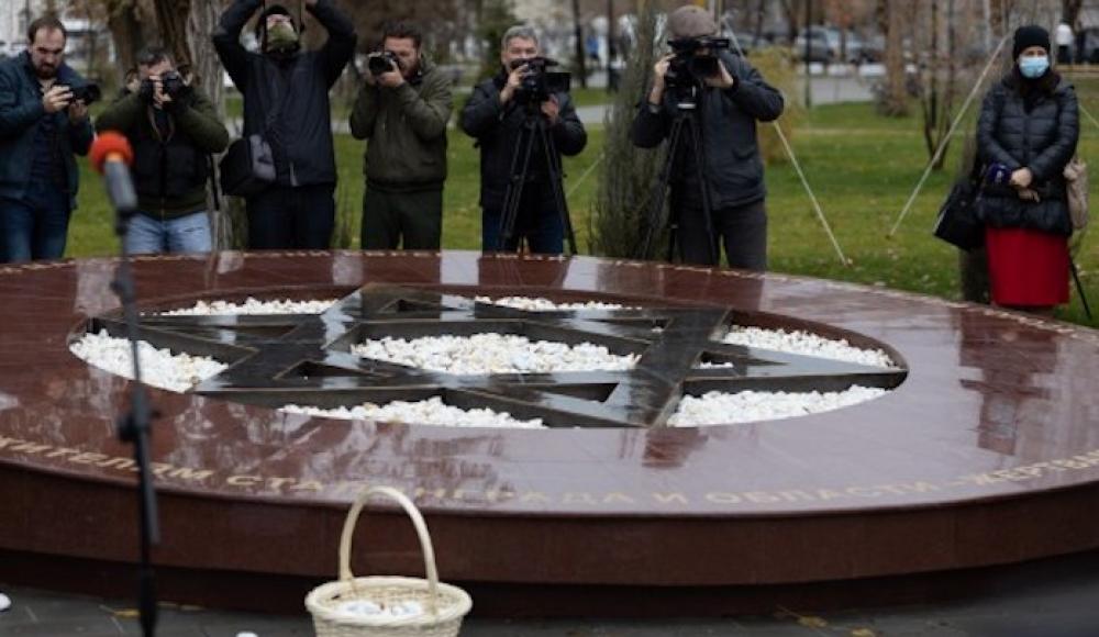 РЕК: осквернение памятника Холокоста в Волгограде порочит имидж России на международной арене