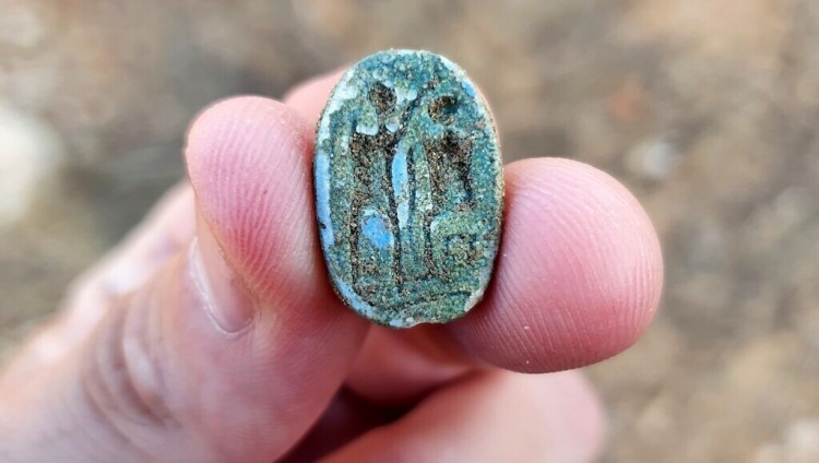 В Израиле нашли 3000-летний амулет-скарабей