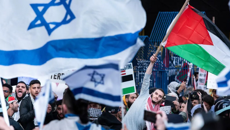 Опрос: 42% американцев больше сочувствуют израильтянам, 12% — палестинцам