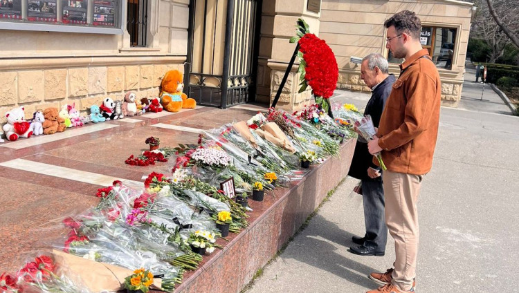 Коллектив «СТМЭГИ-Азербайджан» почтил память жертв теракта в «Крокус Сити Холле»
