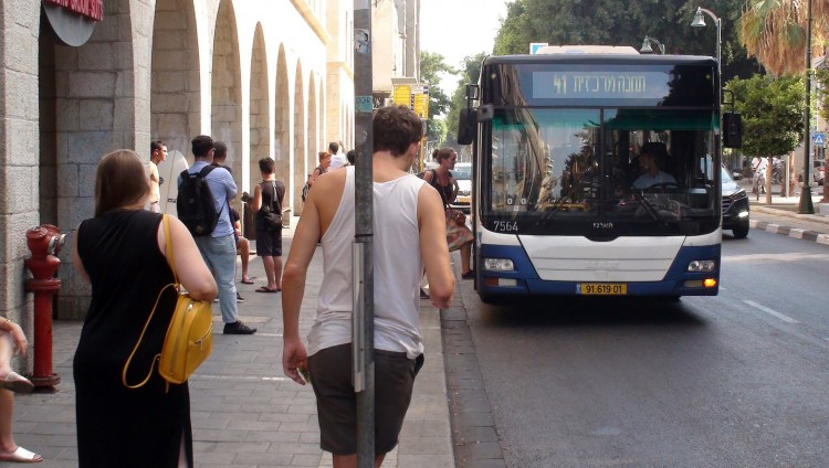 Транспорт в Израиле должен работать в шабат
