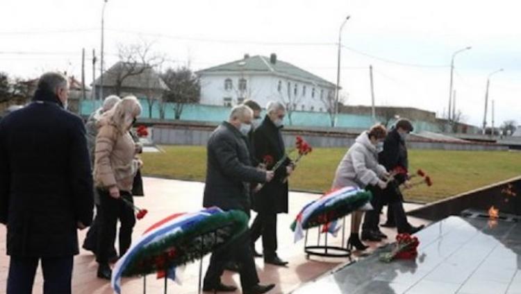 Память жертв Холокоста почтили на мемориале «Концлагерь Красный» в Крыму