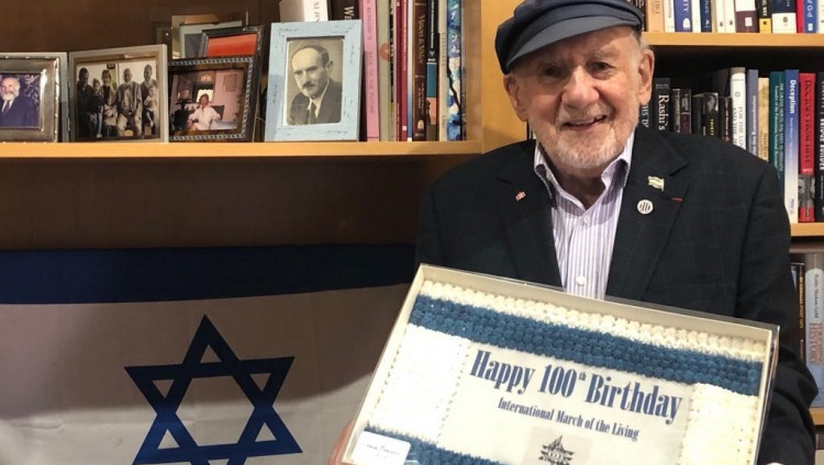 Спасшийся на «Киндертранспорте» старейший журналист в мире отметил 100-летие в Иерусалиме