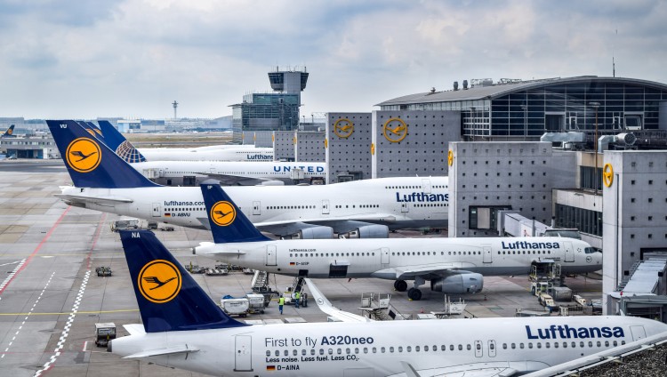 Lufthansa отменит десятки летних рейсов в Израиль