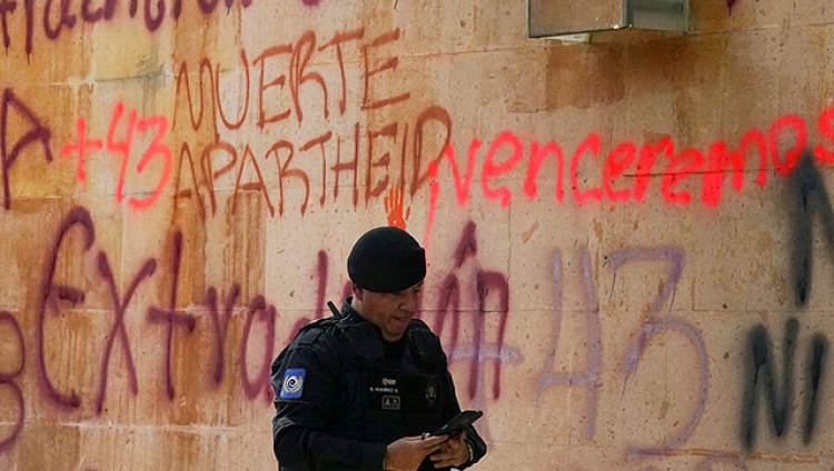 Посольство Израиля в Мексике разрисовали антиизраильскими граффити