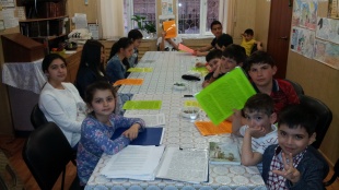 Детский урок на Шавуот в пятигорской синагоге