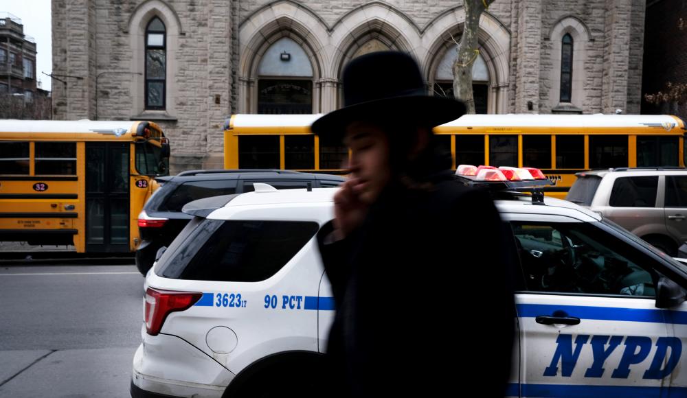 В Бруклине водитель-мусульманин намеренно сбил пятерых хасидов на переходе