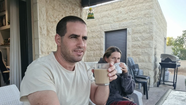 Попивая кофе в ожидании нового террориста: житель Ткоа рассказал о встрече со злоумышленником