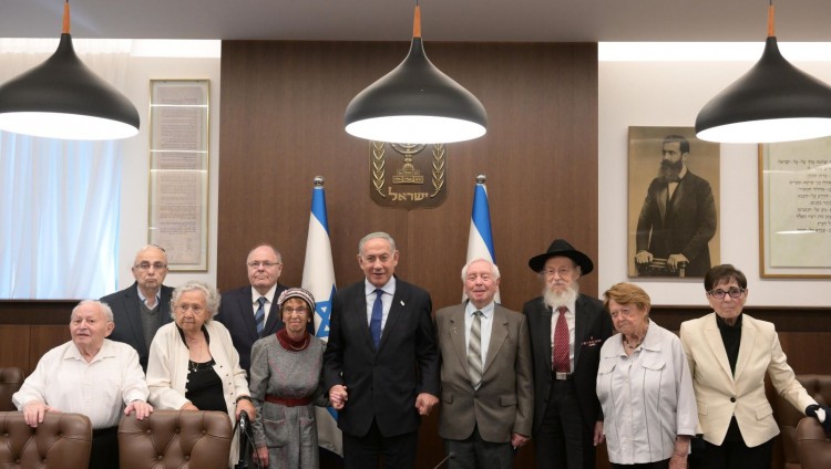 Нетаньяху встретился с пережившими Холокост, которые зажгут факелы в «Яд ва-Шем»