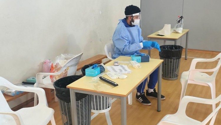 Будут контролировать через камеру: в Израиле запустили «поднадзорные» домашние анализы на коронавирус