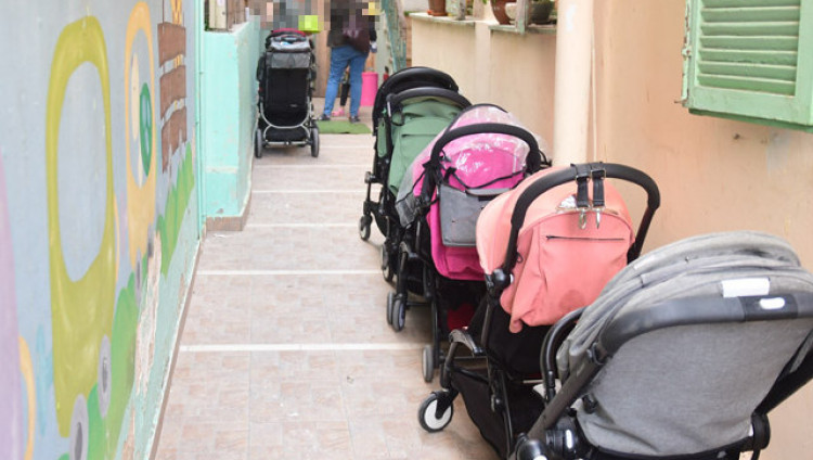 Кнессет утвердил увеличение помощи работающим родителям детей до 3 лет