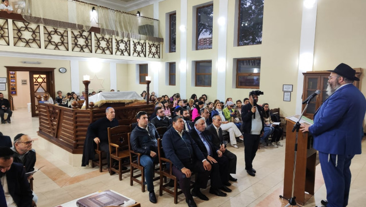 Всеобщая молитва за Израиль прошла в Бакинской синагоге европейских евреев