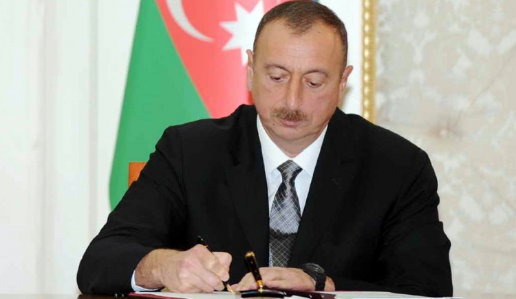 Президент Азербайджана наградил Милиха Евдаева
