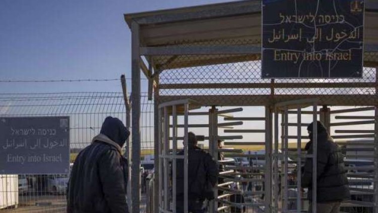 Работающие в Израиле жители Газы начнут получать платежные ведомости и пенсию