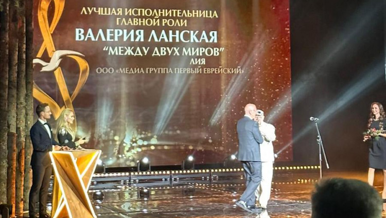 Валерия Ланская получила премию «Музыкальное сердце театра» за главную роль в мюзикле «Между двух миров»