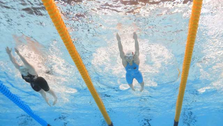 Израильтянки завоевали золотую медаль на чемпионате Европы по плаванию и установили новый национальный рекорд