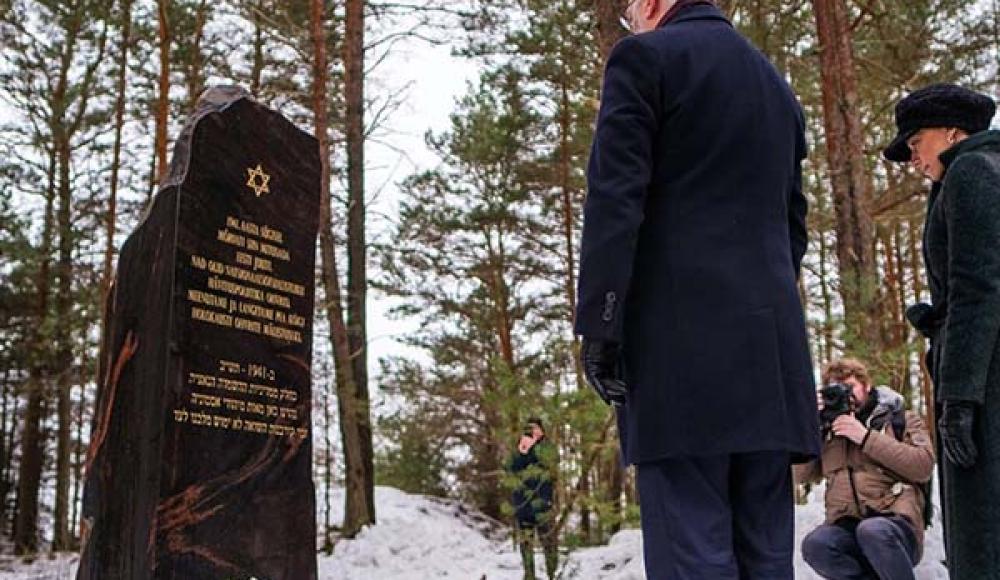 В Эстонии открыли монумент в память о жертвах Холокоста