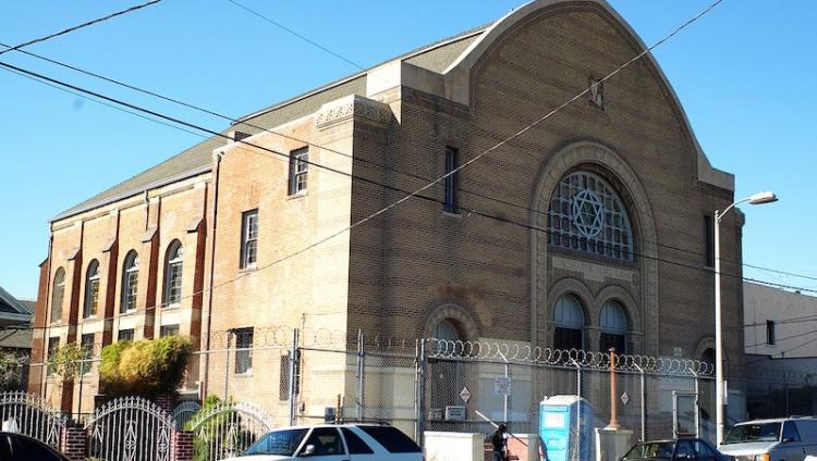Заброшенную синагогу в еврейском районе Лос-Анджелеса отреставрируют за $15 млн