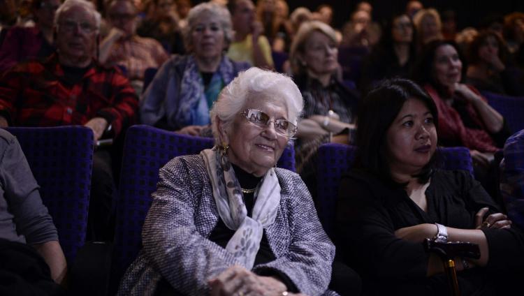 Умерла Рут Даян, жена полководца и основательница модного дома