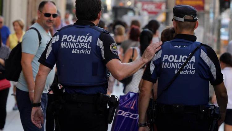 68-летний житель Мадрида арестован за рисование свастики у синагоги