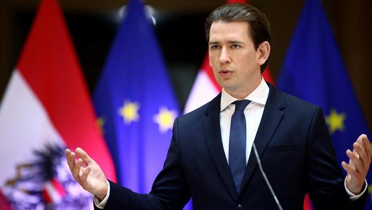Заподозренный в коррупции канцлер Австрии отменил визит в Израиль