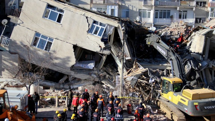 Израиль выразил соболезнования Турции в связи с разрушительным землетрясением