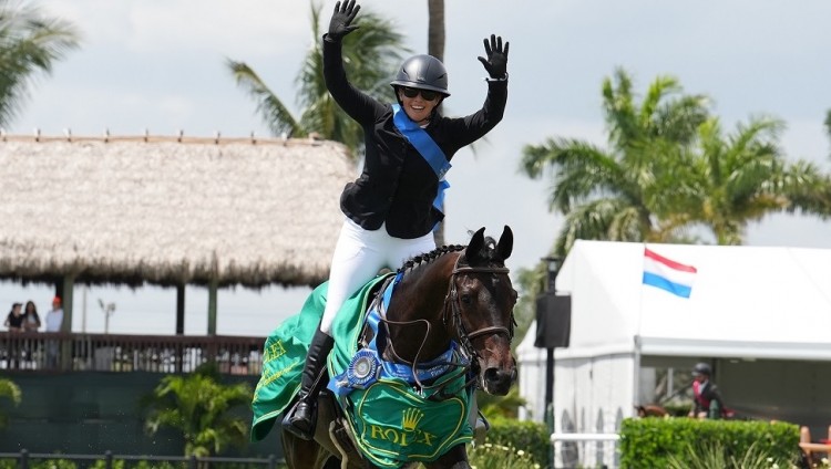 Израильтянка Эшли Бонд стала победительницей турнира по конному спорту в США